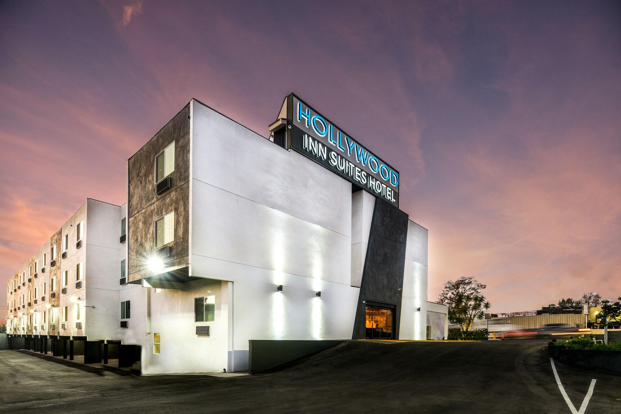 Hollywood 3*