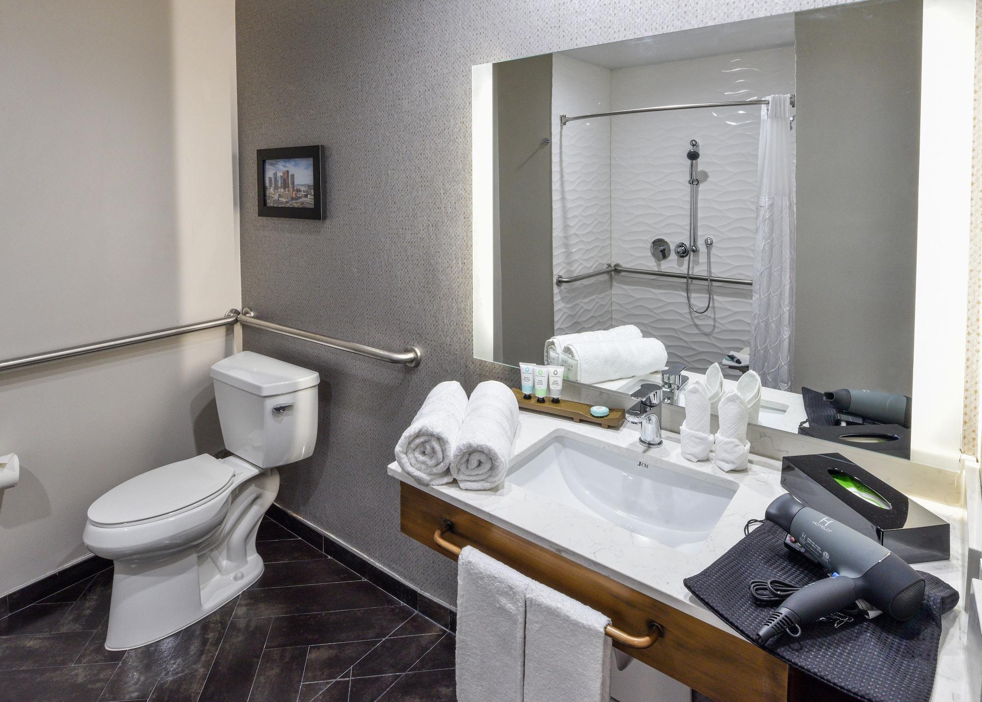 Hollywood Hotel West Athens